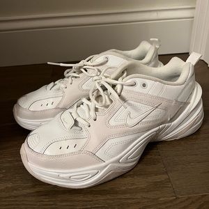 Nike Women’s Dad Shoes